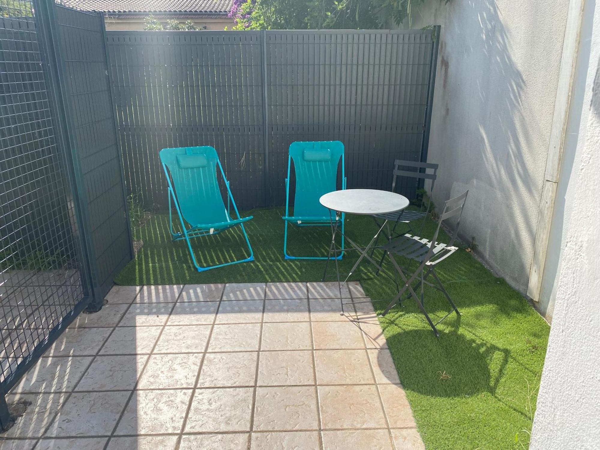 Studio Cosy Wifi Terrasse Chu-Cite Administrative-Primrose Бордо Екстериор снимка